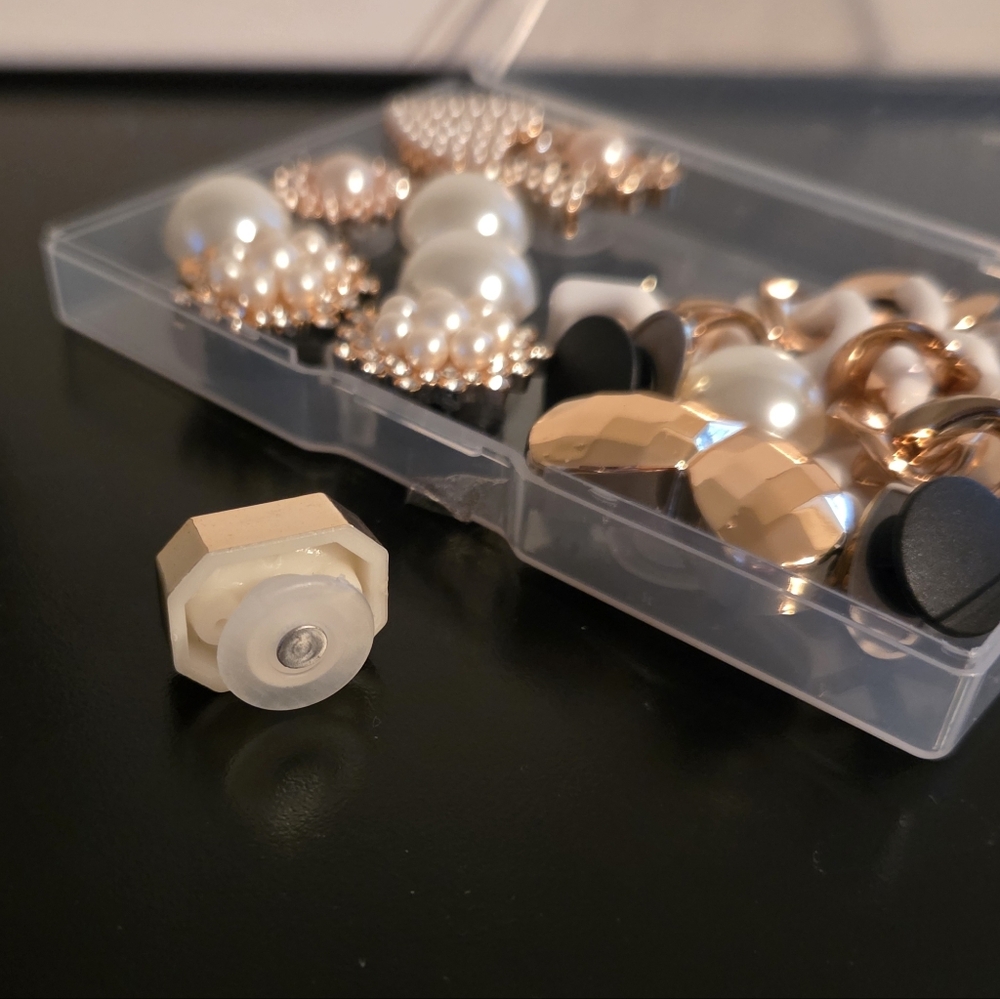Croc Charm Set - Picture 3 of 3